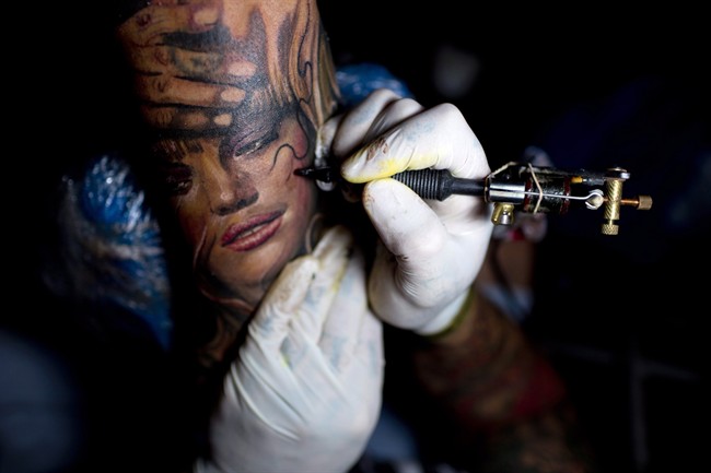Petition to see Manitoba tattoo shops open amid COVID-19 gets hundreds of signatures - Winnipeg